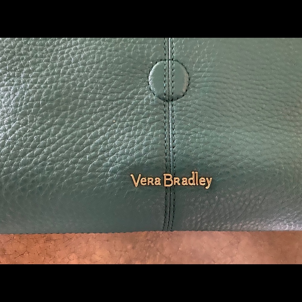 Vera Bradley Leather Cluth - Picture 3 of 5